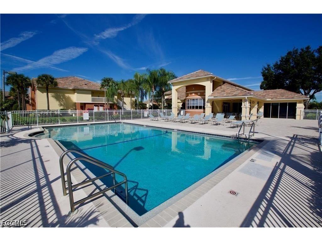 6360 Aragon Way #206 Fort Myers FL 33966 2026023981 image3