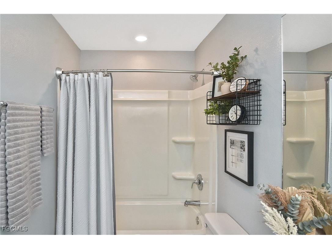 6360 Brant Bay Boulevard #104 North Fort Myers FL 33917 2025019732 image18