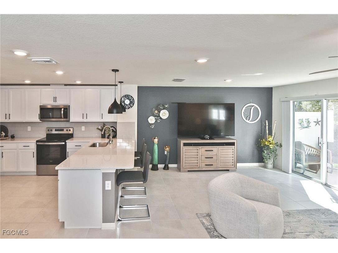 6360 Brant Bay Boulevard #104 North Fort Myers FL 33917 2025019732 image24