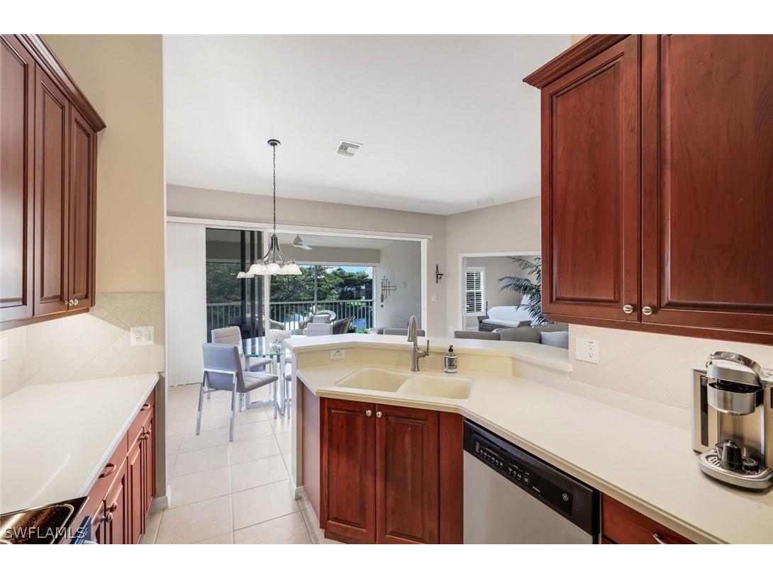 6360 Lexington Court #201 Naples FL 34110 226010084 image13