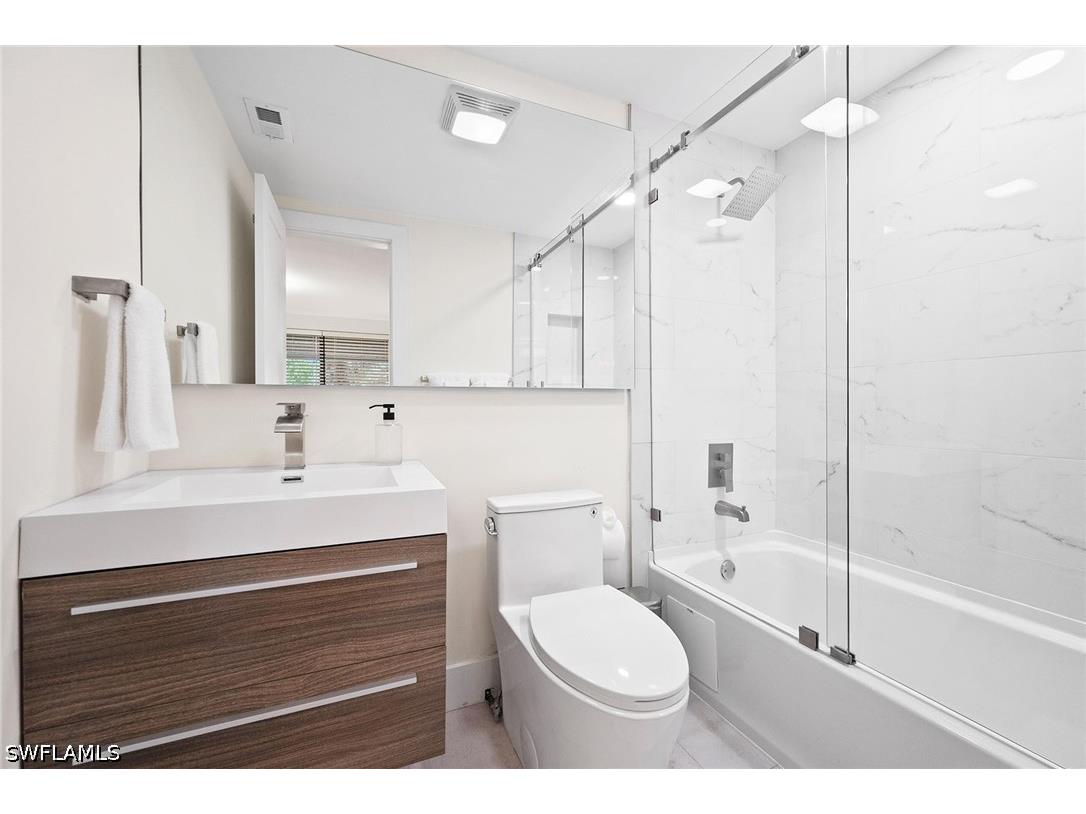 6360 Pelican Bay Boulevard #C105 Naples FL 34108 226014832 image21