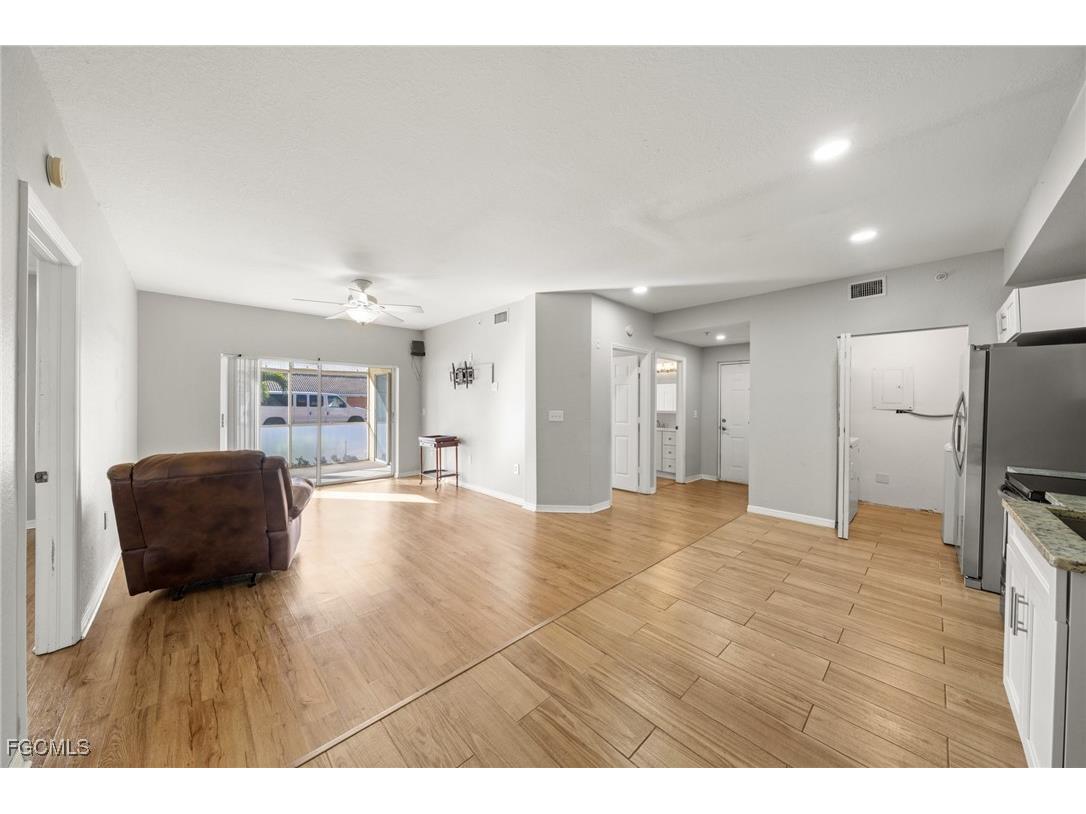 6361 Aragon Way #106 Fort Myers FL 33966 2026001265 image4