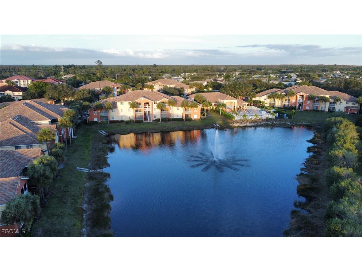6361 Aragon Way #202 Fort Myers FL 33966 2026000469 image4