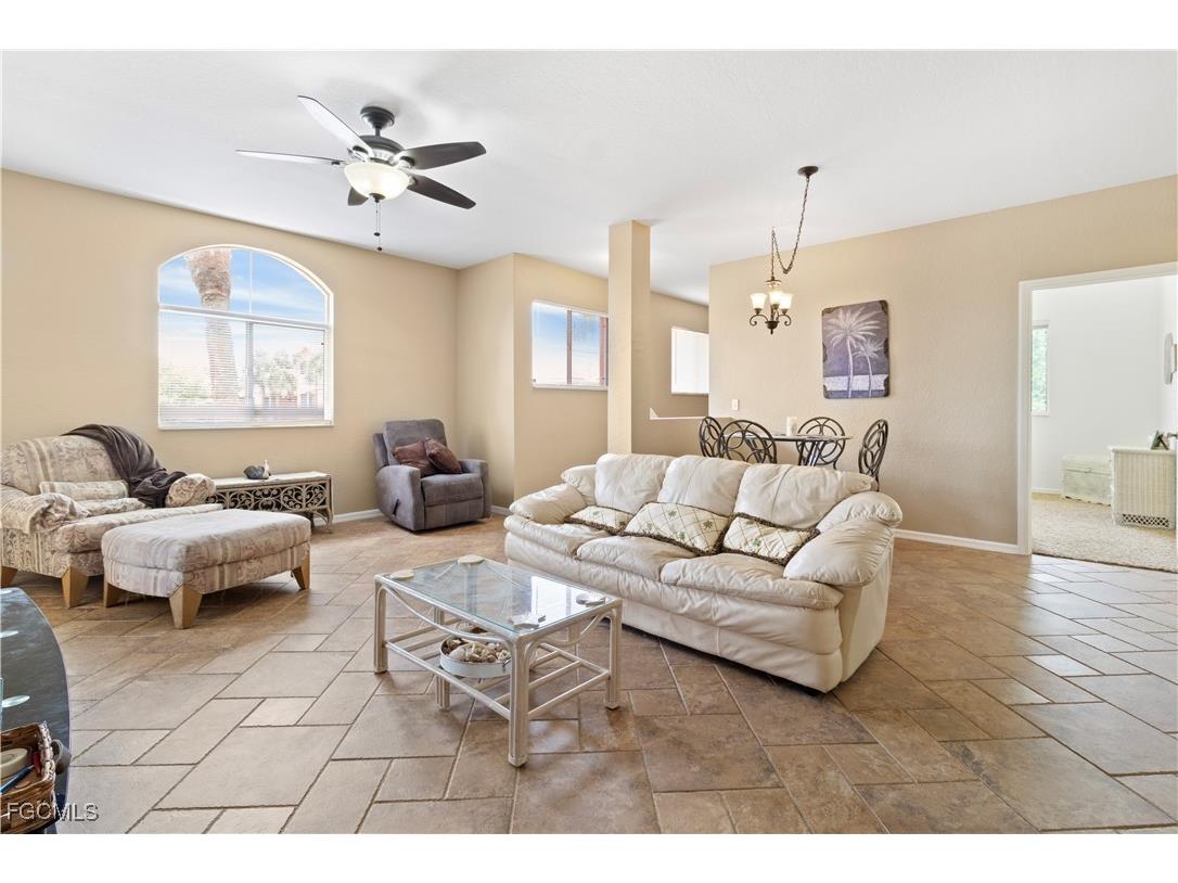 6361 Aragon Way #202 Fort Myers FL 33966 2026000469 image8