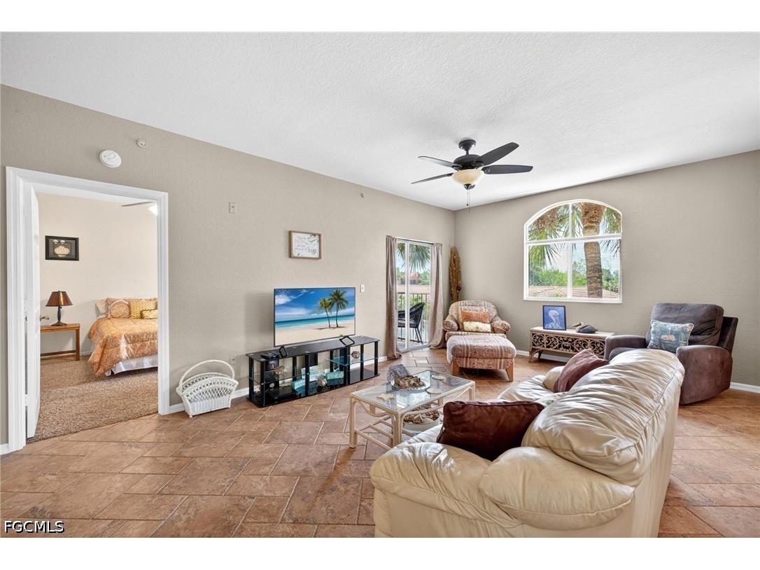 6361 Aragon Way #202 Fort Myers FL 33966 2026019700 image3