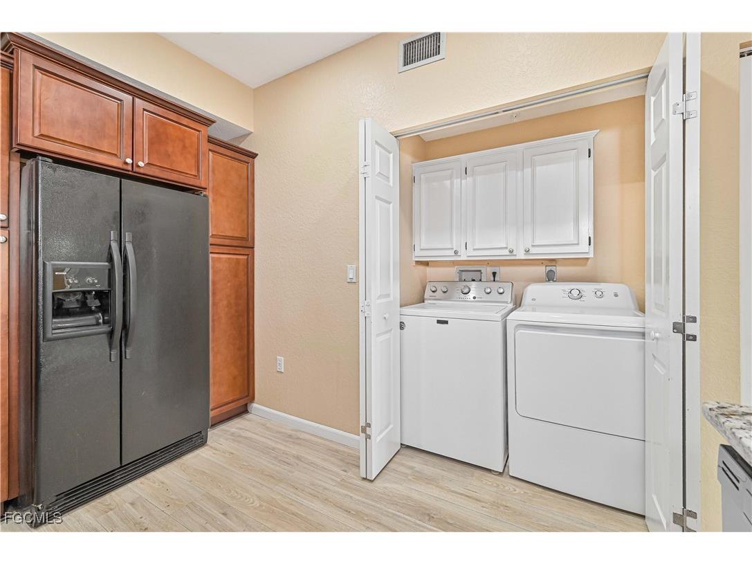 6361 Aragon Way #208 Fort Myers FL 33966 2025002325 image13