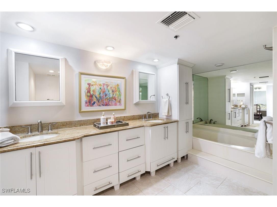6361 Pelican Bay Boulevard #201 Naples FL 34108 226003552 image11