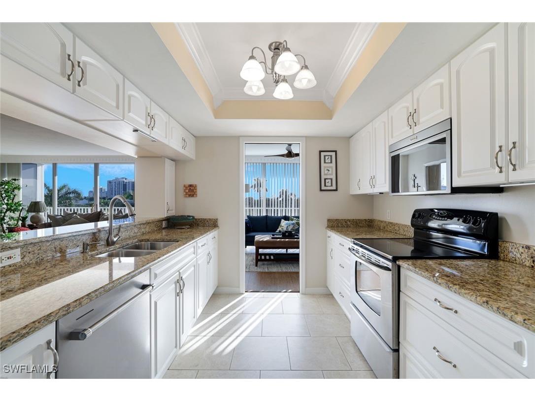 6361 Pelican Bay Boulevard #201 Naples FL 34108 226003552 image5