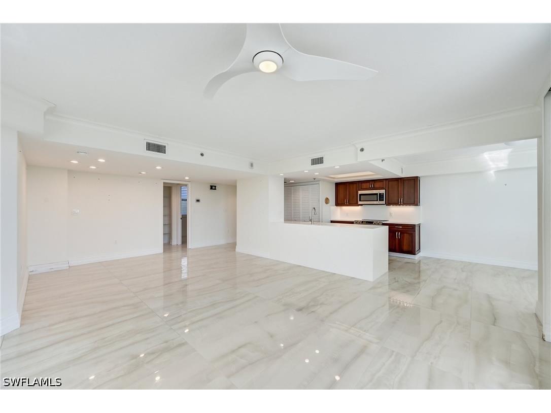 6361 Pelican Bay Boulevard #202 Naples FL 34108 226021292 image10
