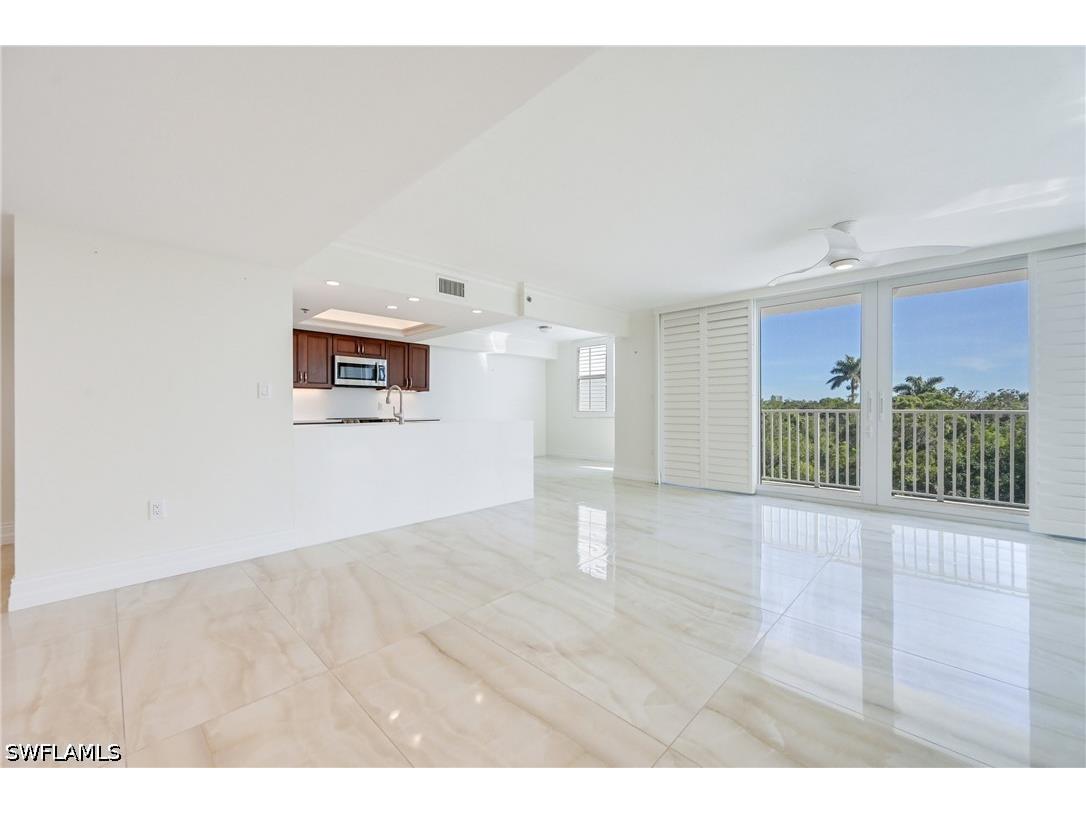 6361 Pelican Bay Boulevard #202 Naples FL 34108 226021292 image4