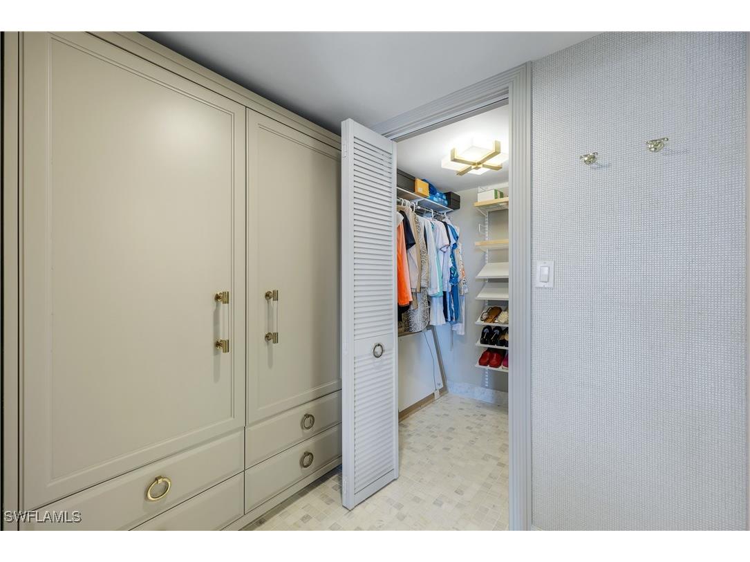 6361 Pelican Bay Boulevard #402 Naples FL 34108 225074167 image10