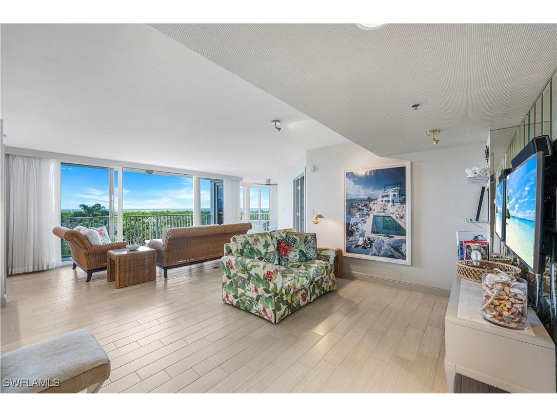 6361 Pelican Bay Boulevard #402 Naples FL 34108 225074167 image2