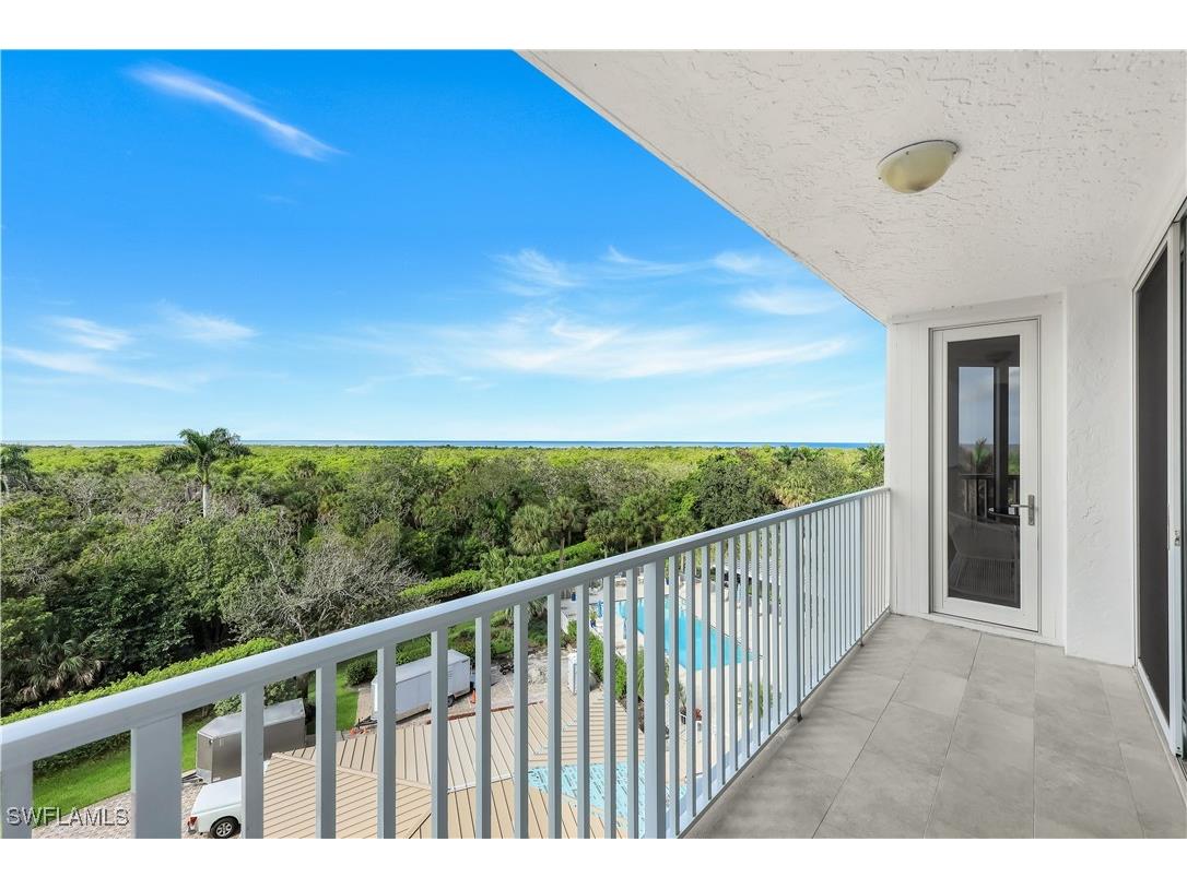 6361 Pelican Bay Boulevard #402 Naples FL 34108 225074167 image20