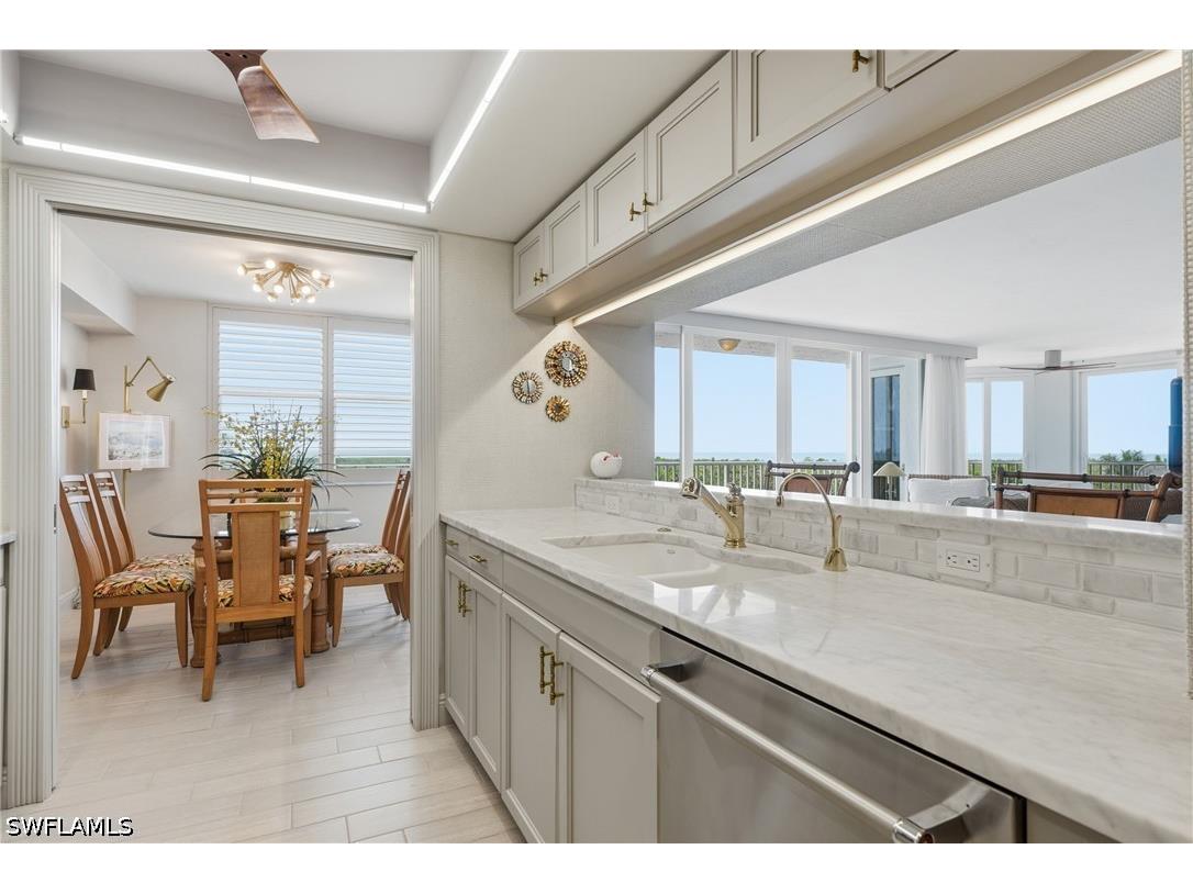 6361 Pelican Bay Boulevard #402 Naples FL 34108 226022910 image11