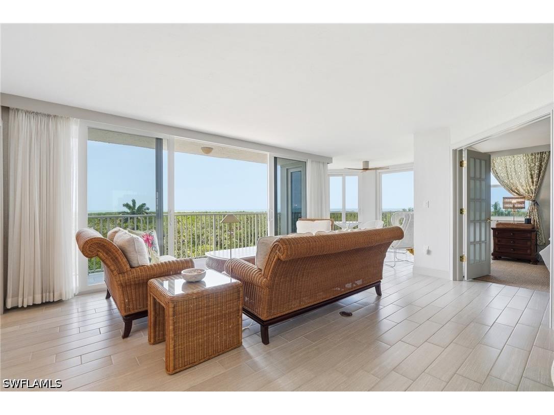 6361 Pelican Bay Boulevard #402 Naples FL 34108 226022910 image4