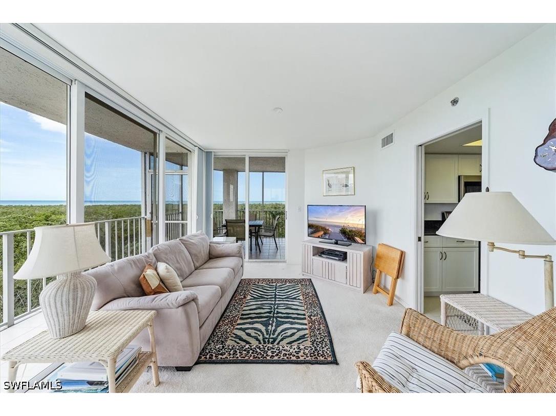 6361 Pelican Bay Boulevard #501 Naples FL 34108 226017469 image4