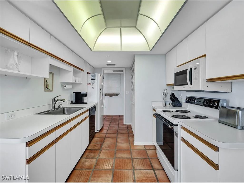 6361 Pelican Bay Boulevard #904 Naples FL 34108 225073763 image12