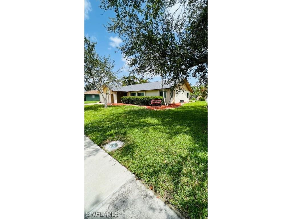6365 Furman Boulevard Fort Myers FL 33919 223046477 image1