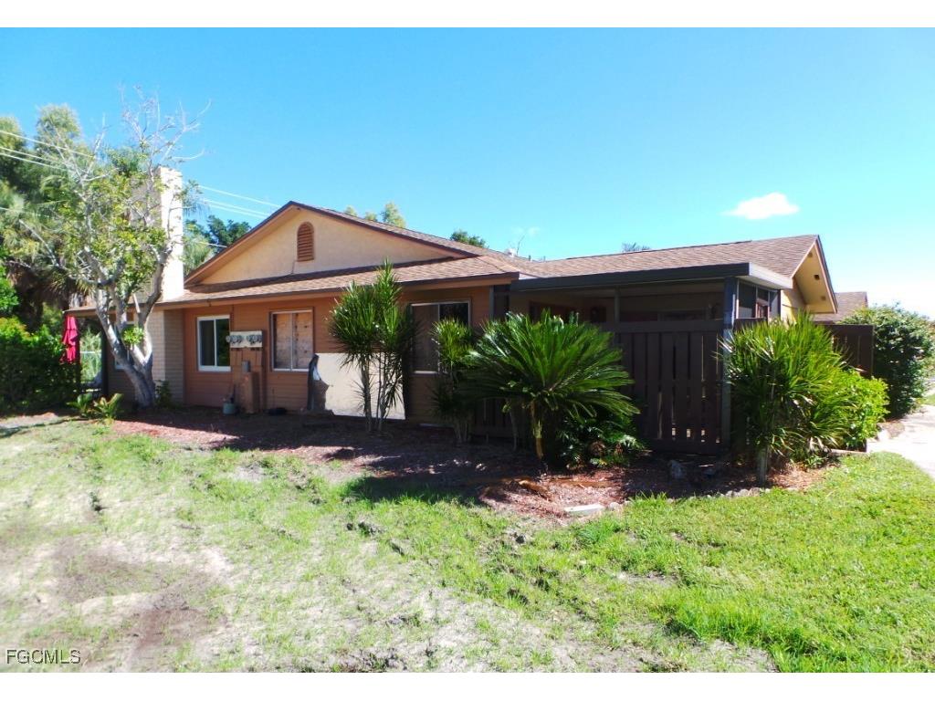 6366 Royal Woods Drive Fort Myers FL 33908 2025024036 image9