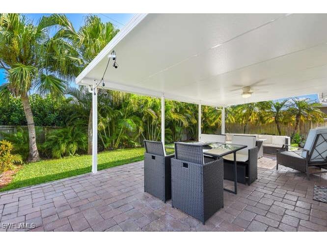 637 103rd Avenue N Naples FL 34108 225070145 image2