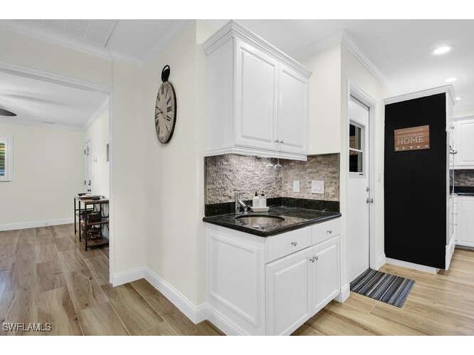 637 103rd Avenue N Naples FL 34108 225070145 image8