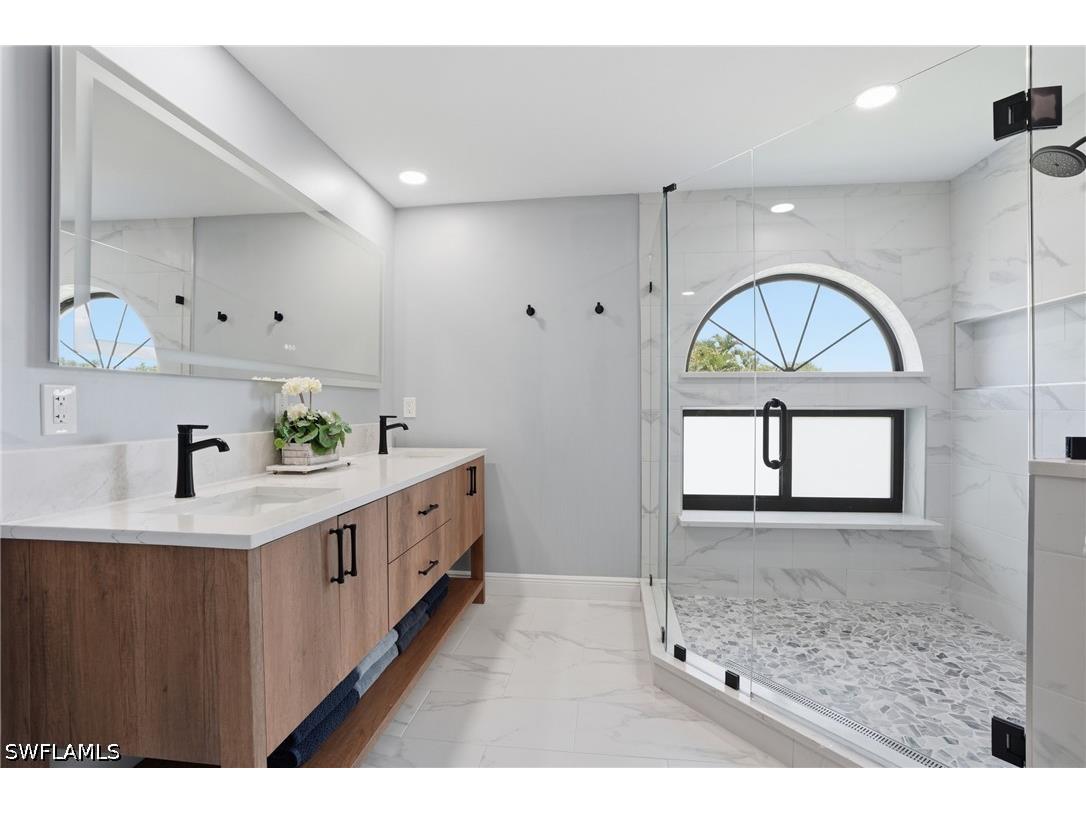 637 Beachwalk Circle #E202 Naples FL 34108 226016746 image12