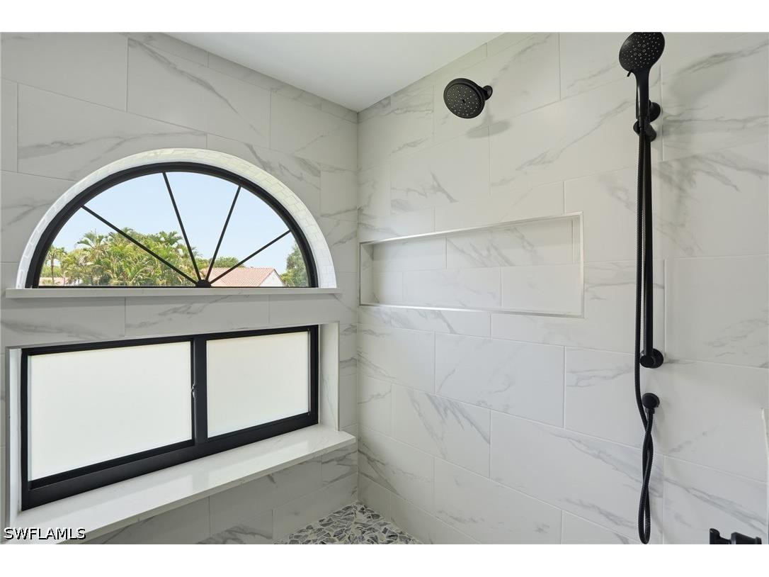 637 Beachwalk Circle #E202 Naples FL 34108 226016746 image13