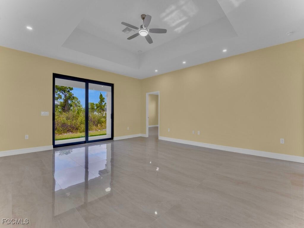 637 Cardinal Street E Lehigh Acres FL 33974 2026002848 image3