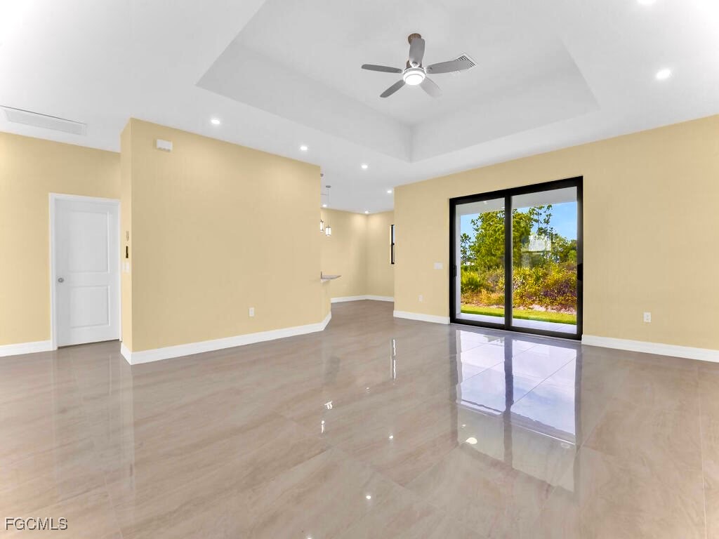 637 Cardinal Street E Lehigh Acres FL 33974 2026002848 image5