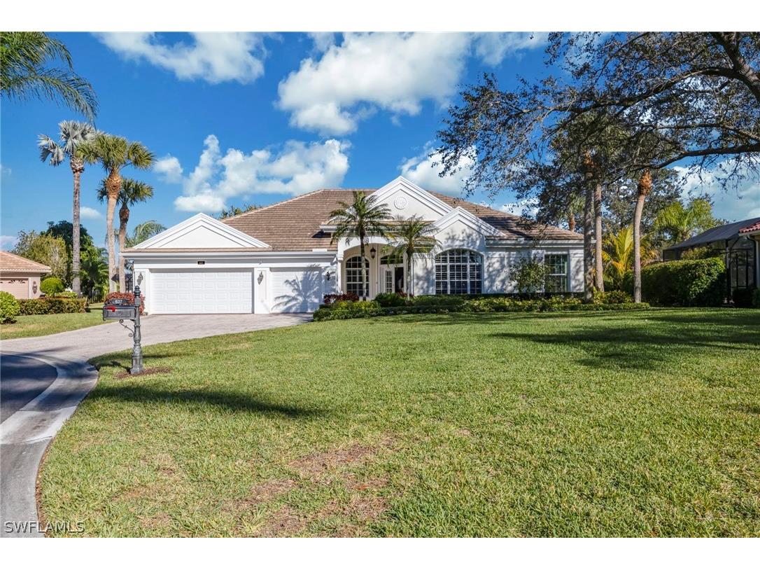 637 Shoreline Drive Naples FL 34119 226006213 image1