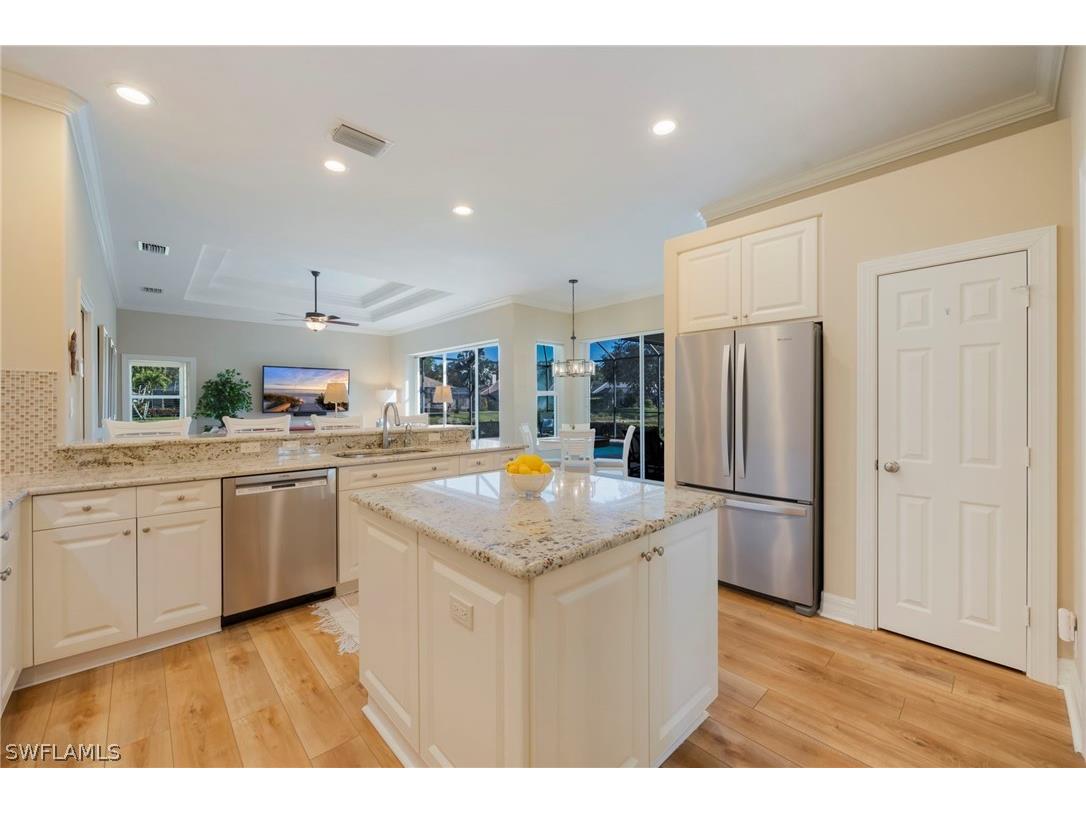 637 Shoreline Drive Naples FL 34119 226006213 image6