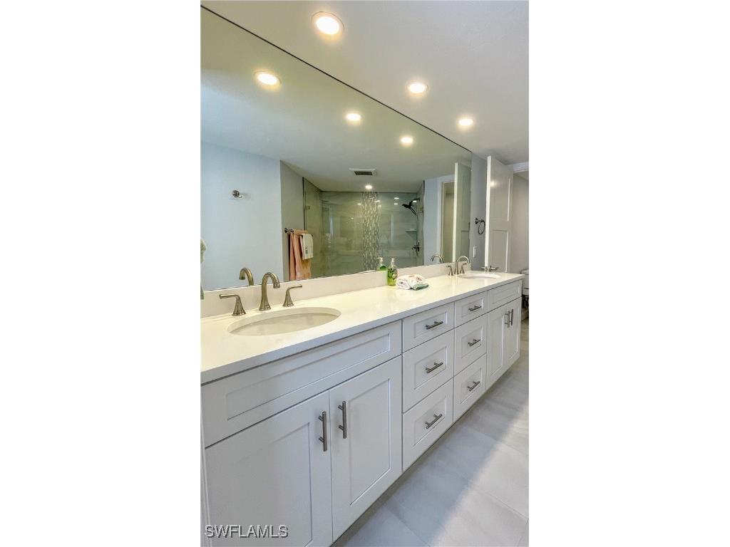 6371 Pelican Bay Boulevard #1N Naples FL 34108 225055141 image10