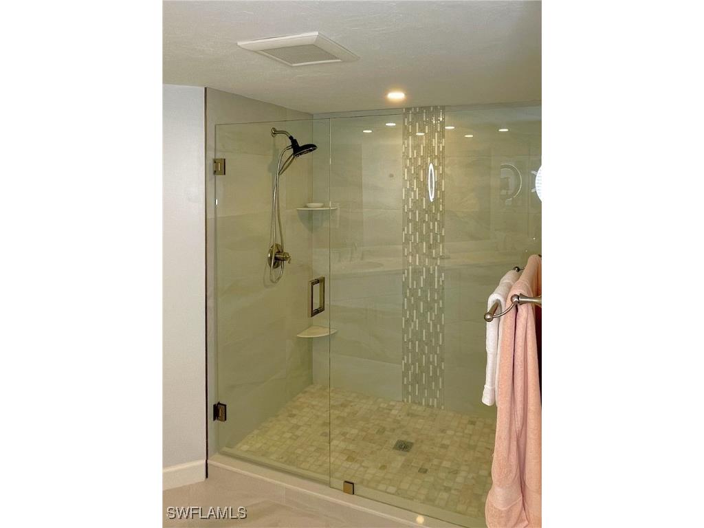 6371 Pelican Bay Boulevard #1N Naples FL 34108 225055141 image13