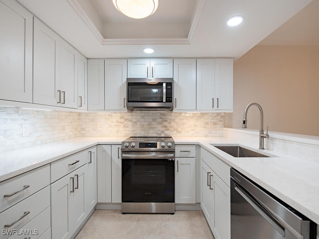 6371 Pelican Bay Boulevard #N3 Naples FL 34108 225071181 image3