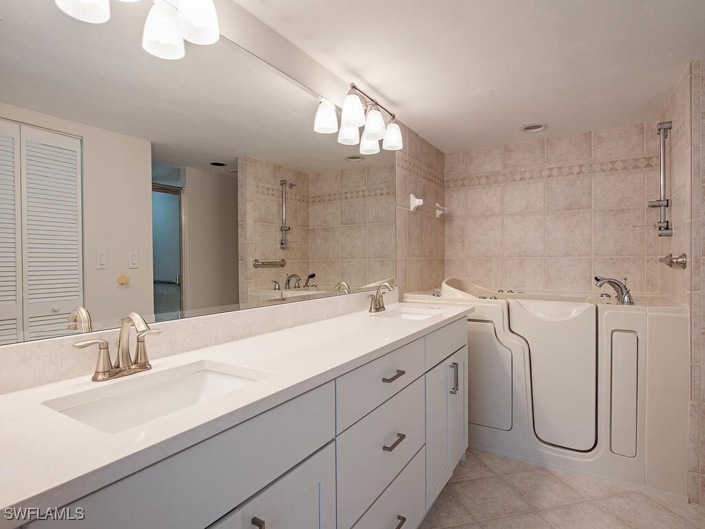 6371 Pelican Bay Boulevard #N3 Naples FL 34108 225071181 image6