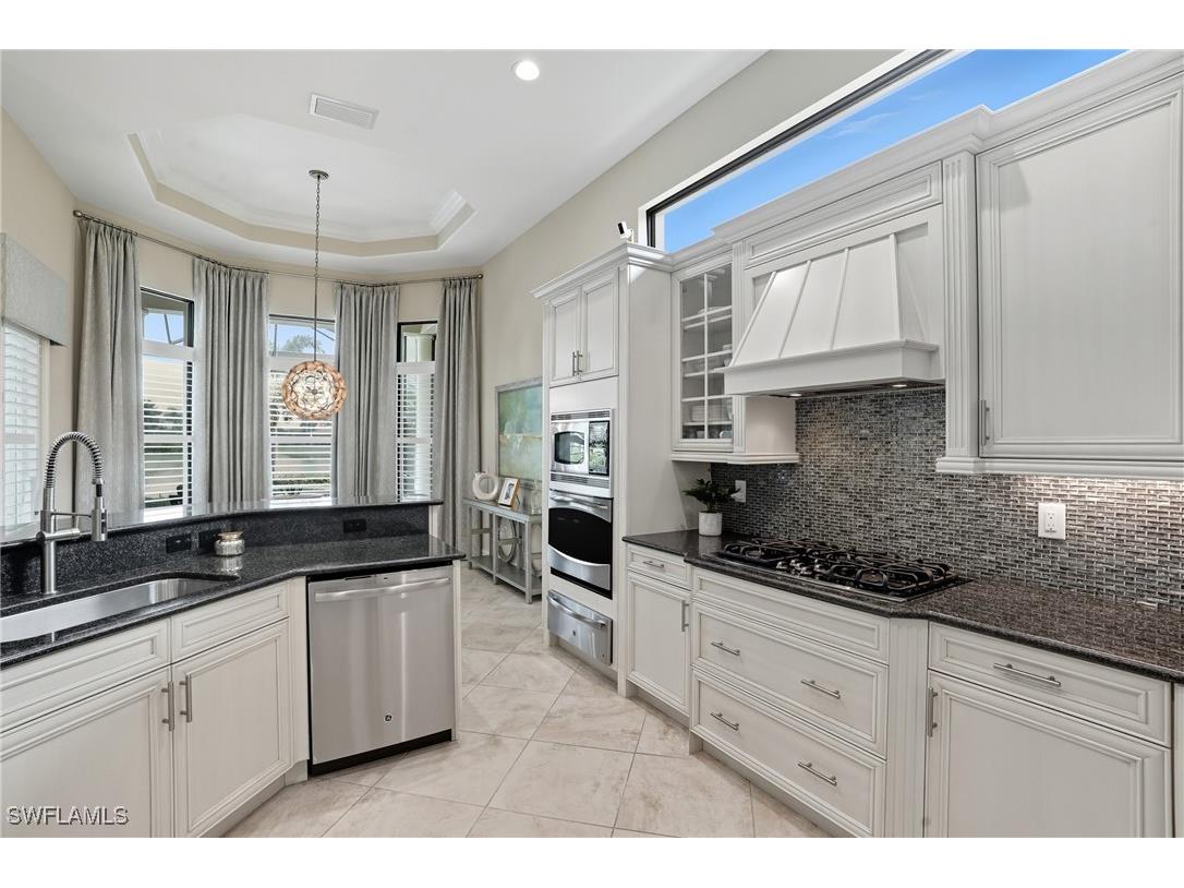 6376 Costa Circle Naples FL 34113 225071620 image10