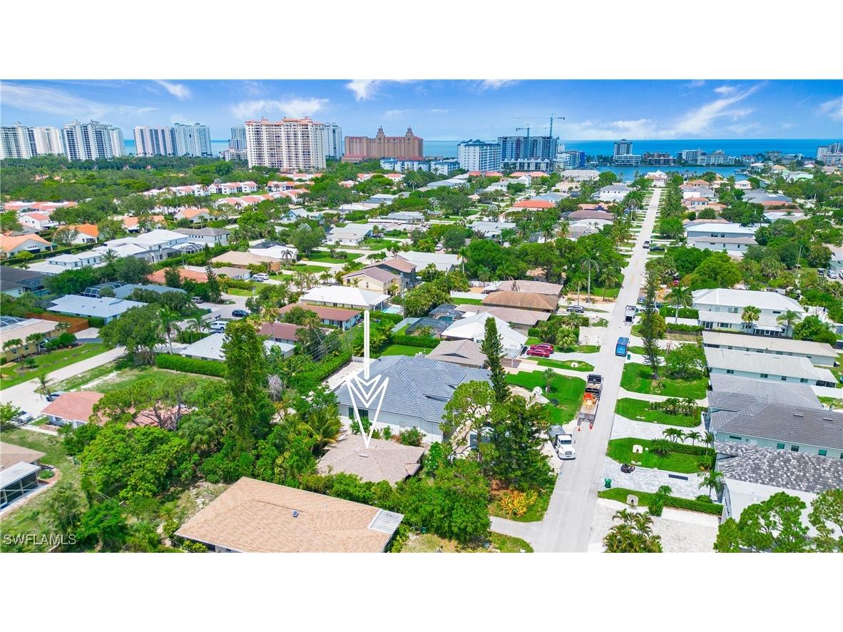 638 93rd Avenue N Naples FL 34108 225057114 image1