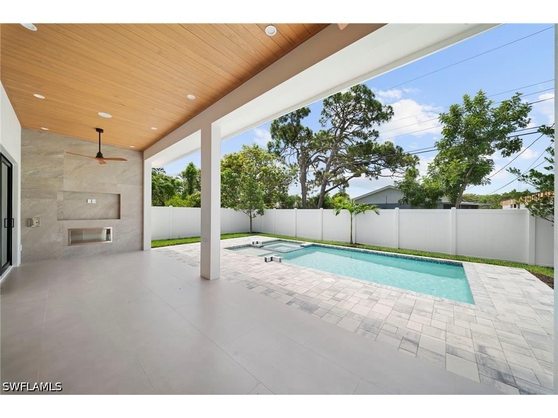 638 93rd Avenue N Naples FL 34108 225070289 image29