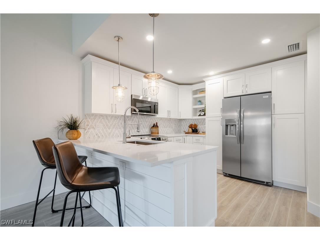 6382 Royal Woods Drive Fort Myers FL 33908 224016144 image1