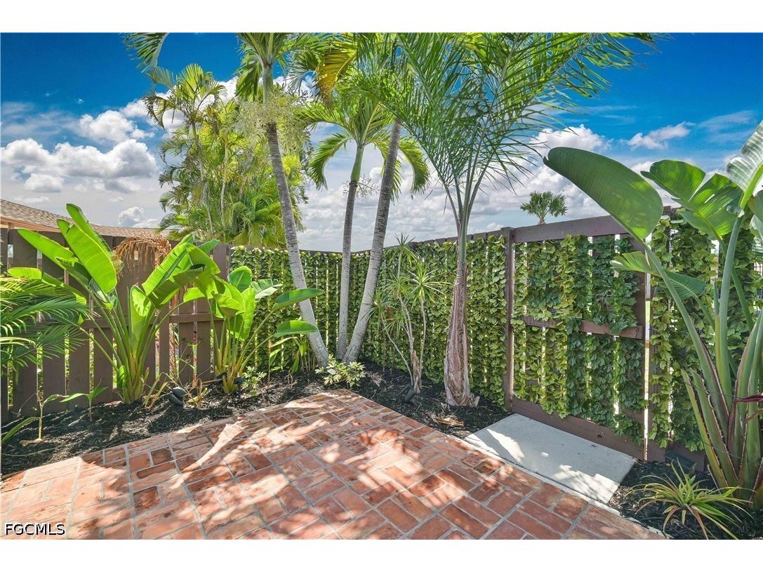 6386 Royal Woods Drive Fort Myers FL 33908 2026023769 image4