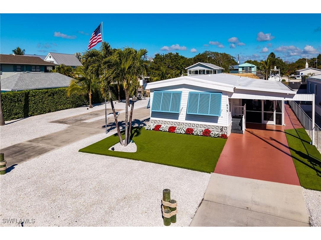 639 Palm Avenue Goodland FL 34140 226001591 image4