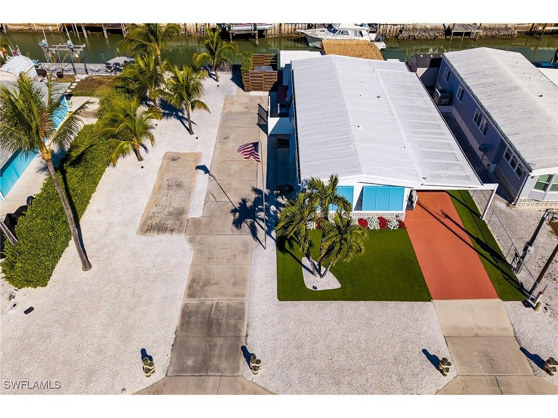 639 Palm Avenue Goodland FL 34140 226001591 image6