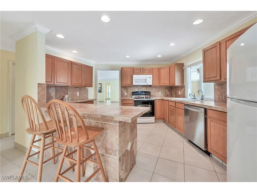 639 Pompano Drive Naples FL 34110 225054626 image6