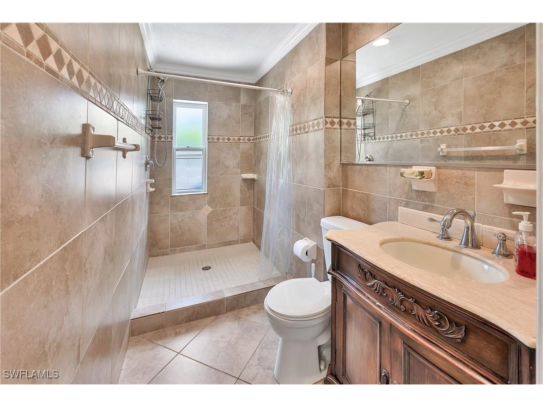 639 Pompano Drive Naples FL 34110 225054626 image7