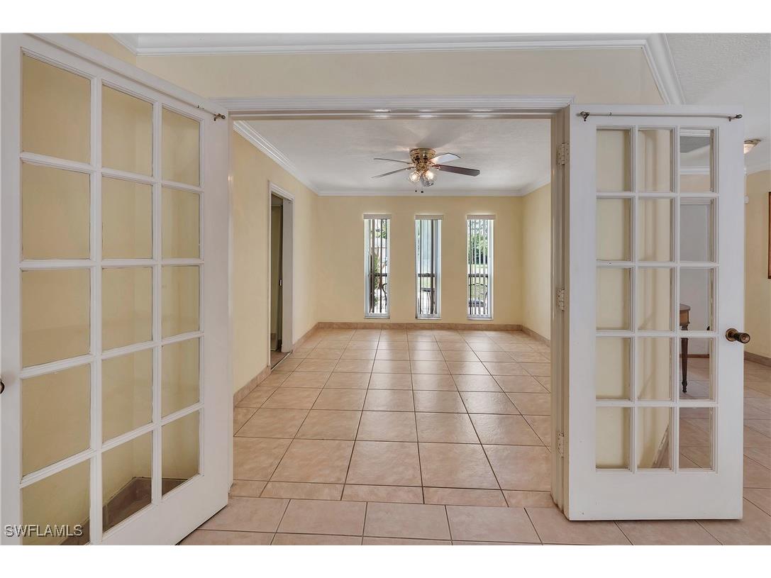 639 Pompano Drive Naples FL 34110 225054626 image8