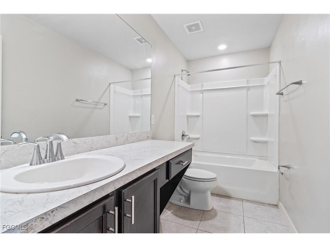 6390 Brant Bay Boulevard #108 North Fort Myers FL 33917 2025022608 image16