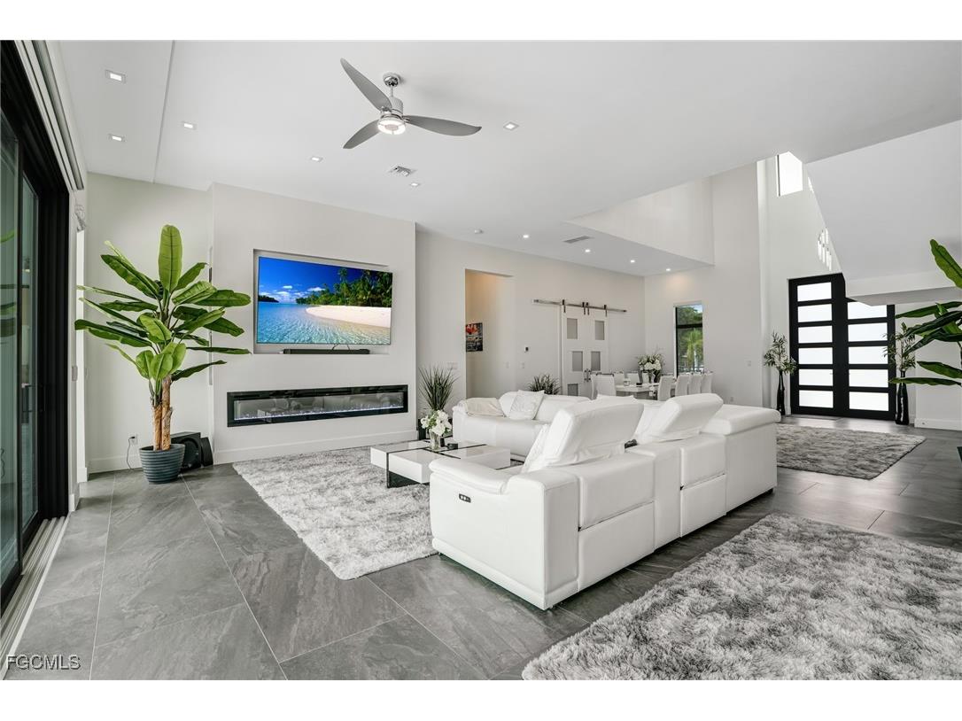 6390 River Club Court North Fort Myers FL 33917 2025022761 image14