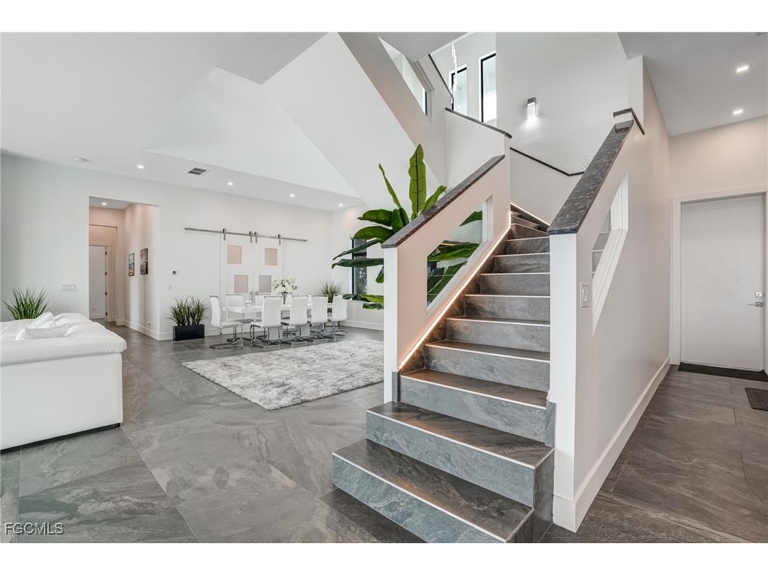 6390 River Club Court North Fort Myers FL 33917 2025022761 image16