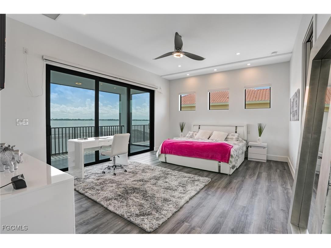 6390 River Club Court North Fort Myers FL 33917 2025022761 image23