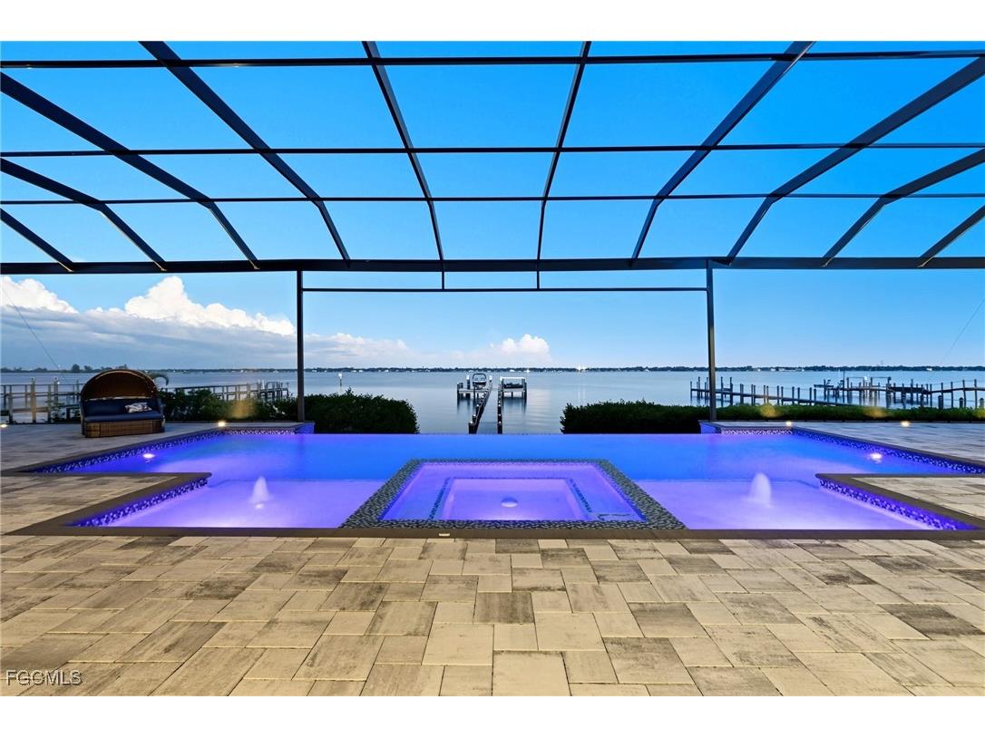 6390 River Club Court North Fort Myers FL 33917 2025022761 image3